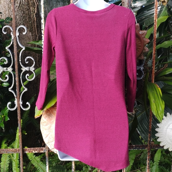 Bobeau collection ribbed raspberry asymmetrical top, Xsmall - Picture 4 of 4